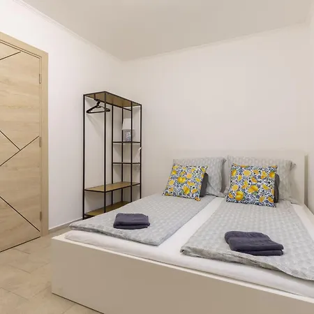 Sio 46 1 By Interhome *